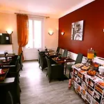 Hotel Le Home Saint Louis